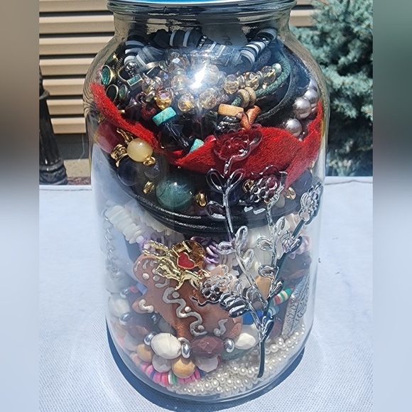 Colorful Mystery Jewelry Jar All Wearable 1 Quart #3 Costume Fashion Jew… - Picture 4 of 8